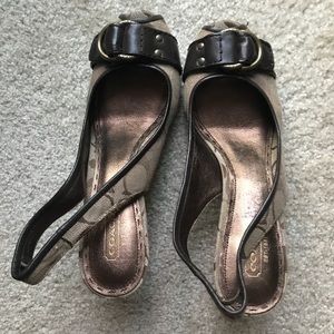 Moving sale🌹coach kitten heels
